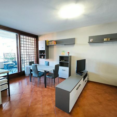 Appartamento Casa Michi Verbania Esterno foto